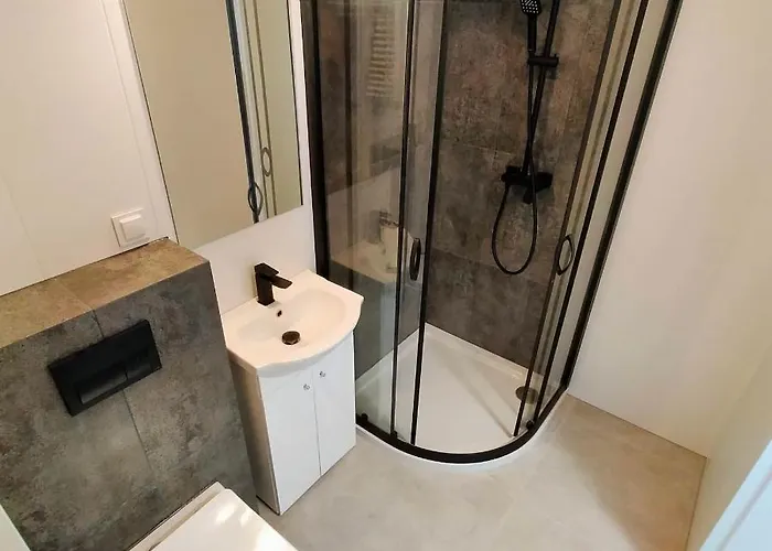 Helsinki * クラクフ